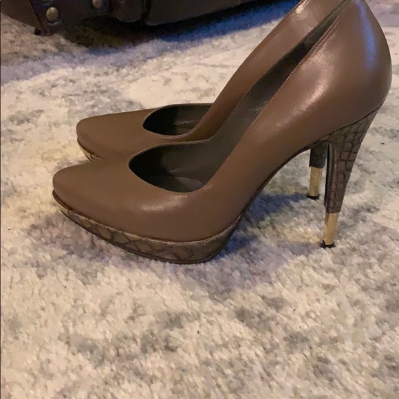 Bruno Magli slip on heels size 8 - Picture 3 of 8